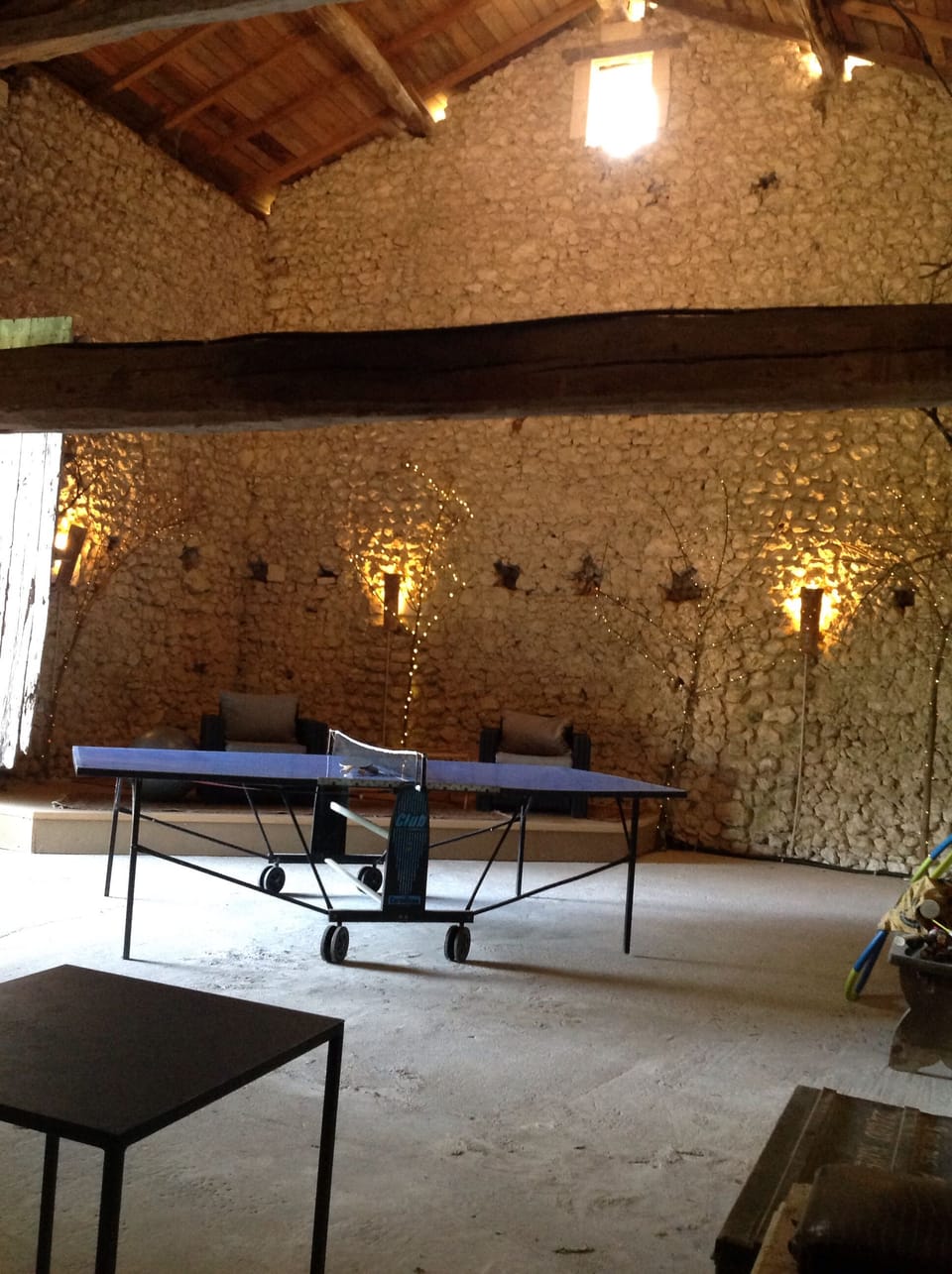 Table tennis in the barn