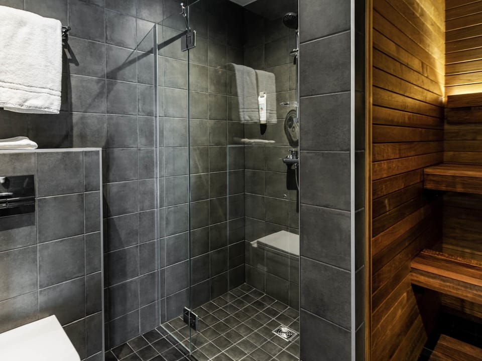 Superior Room, 1 Double Bed, Sauna | In-room safe, blackout drapes, soundproofing, iron/ironing board