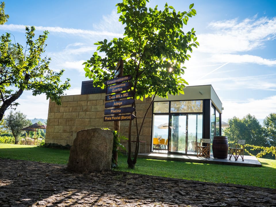 Enoteca e sala de prova dos vinhos da quinta