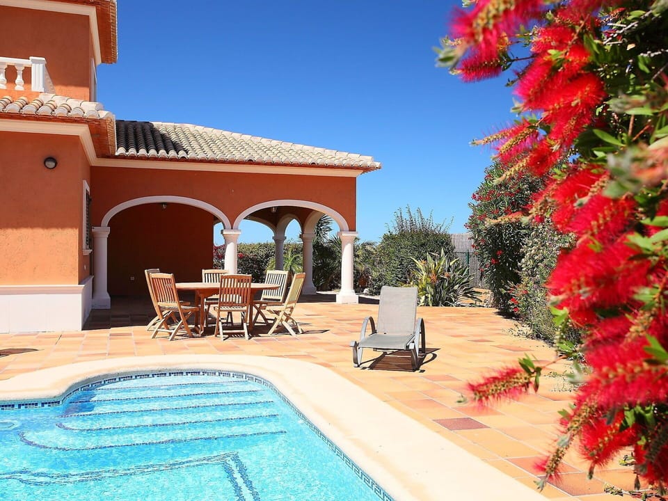 Property, Building, House, Swimming Pool, Real Estate, Hacienda, Villa, Vacation, Azure, Estate