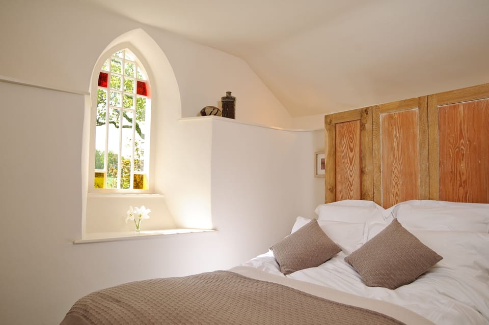 Queen size bedroom
