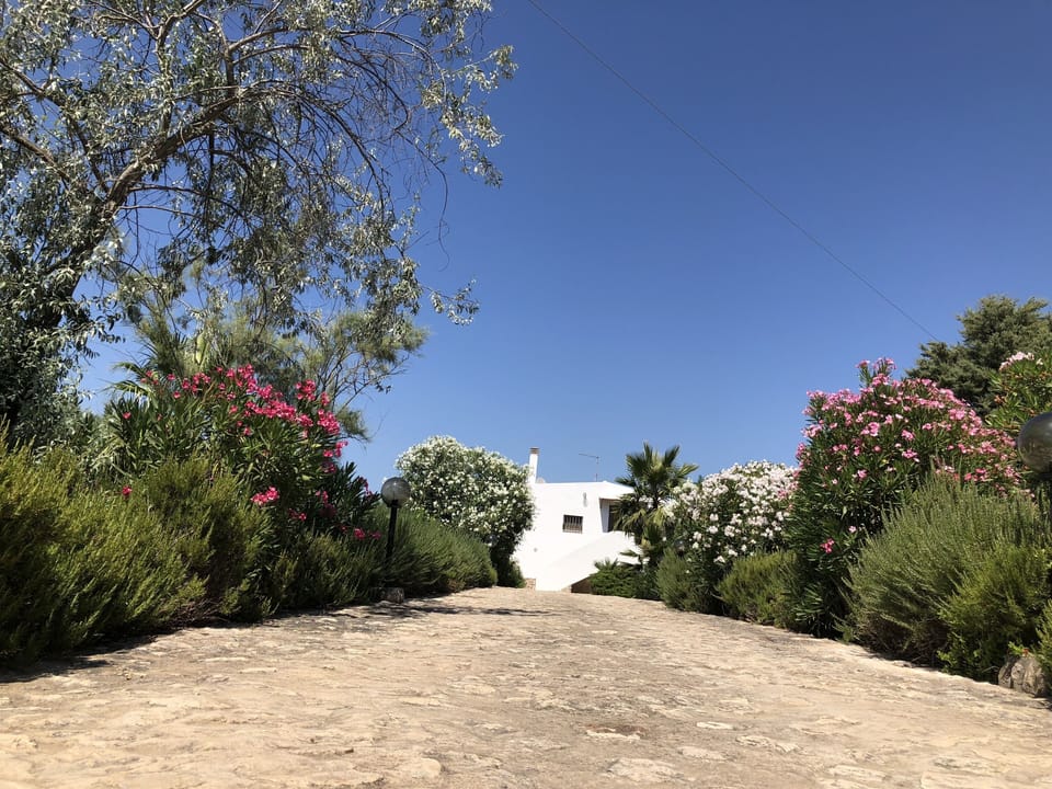 Villa Drive