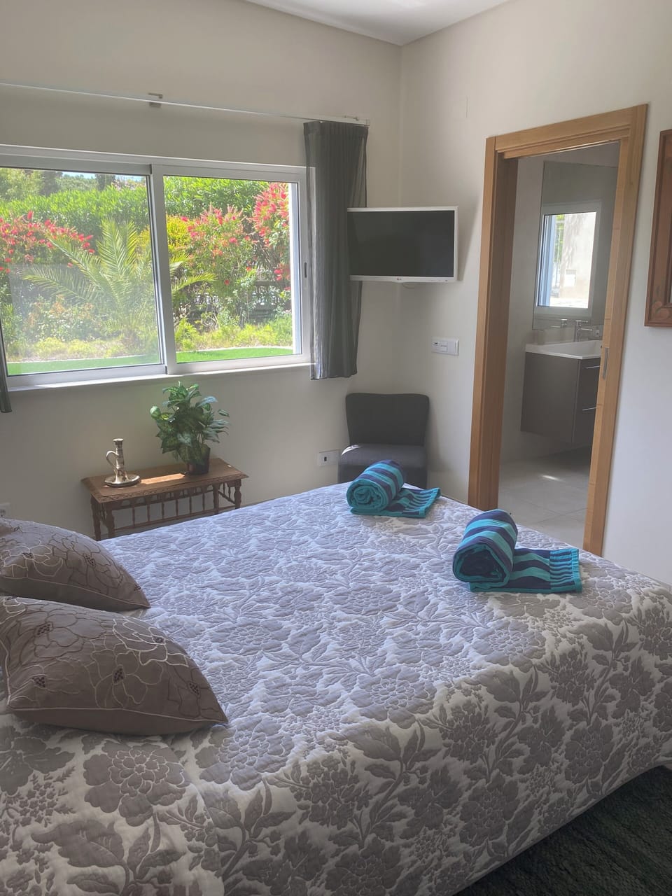 Tom's Room 