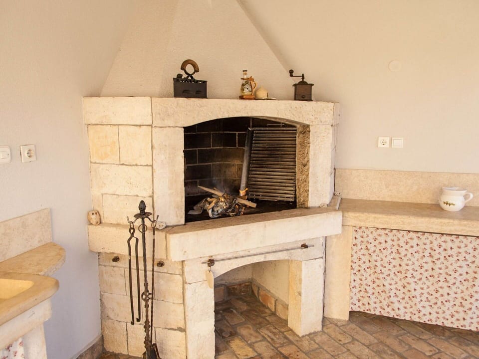 Hearth, Fireplace, Property, Room, Masonry Oven, Tile, Furniture, Interior Design