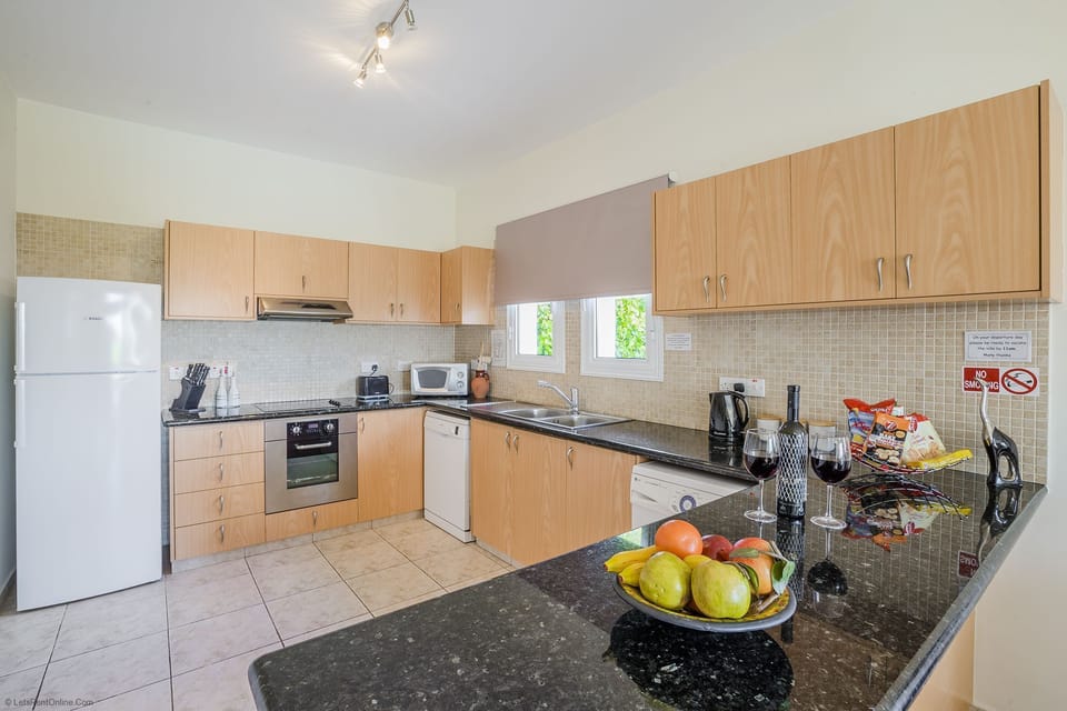 Fully Equipped Modern Kitchen