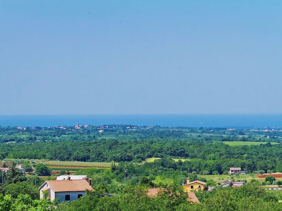 Sky, Vegetation, Hill Station, Urban Area, Town, Horizon, Hill, Human Settlement, City, Tree