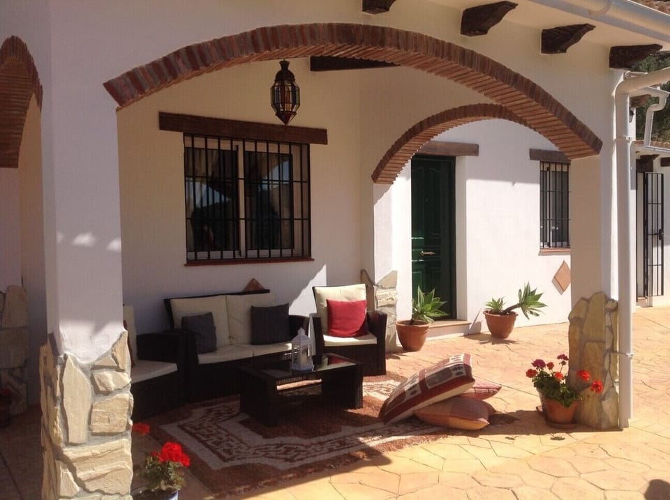 Arched terrace