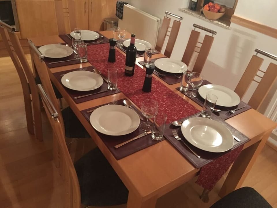 Table setting