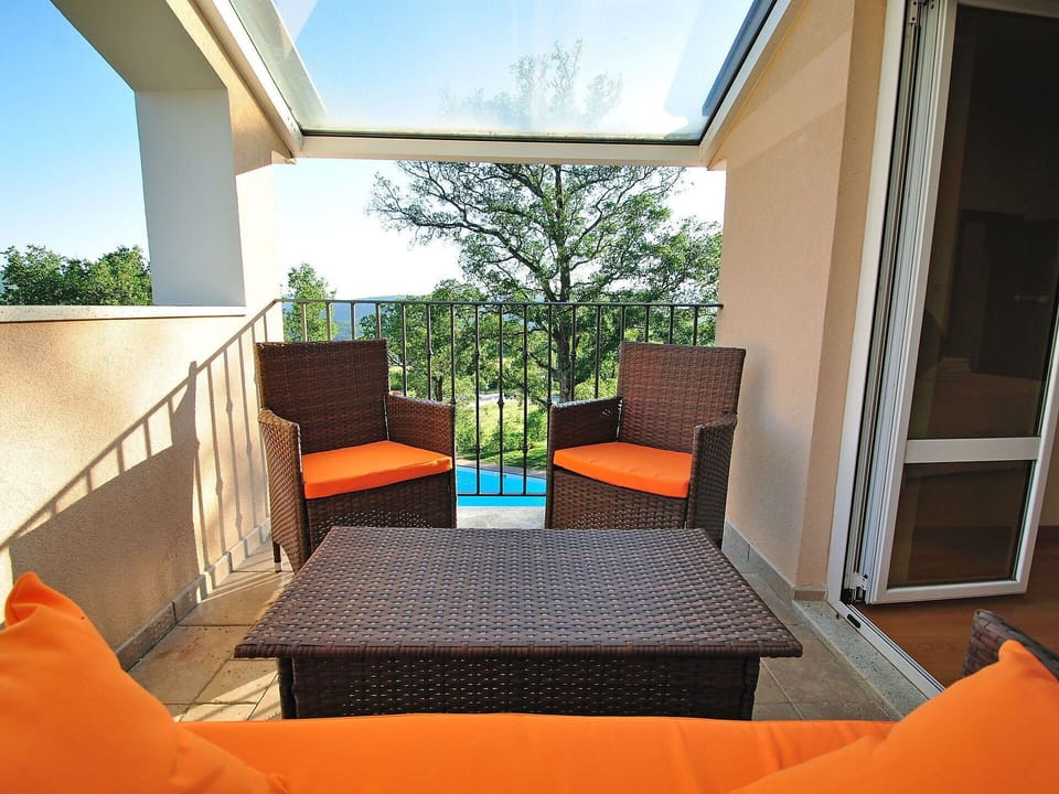 Property, Room, House, Real Estate, Building, Interior Design, Home, Balcony, Furniture, Architecture