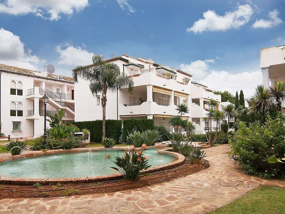 Residential Area, Property, Real Estate, Building, House, Home, Neighbourhood, Architecture, Estate, Apartment