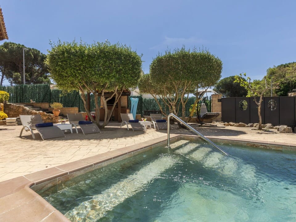 Swimming Pool, Composite Material, Water Feature, Leisure, Shade, Resort, Garden, Landscaping, Eco Hotel, Design