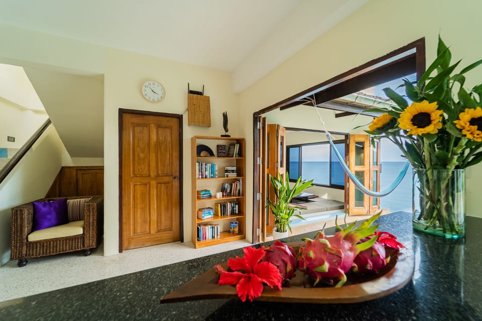 4-Bedroom Luxury Villa  | Living area | Flat-screen TV, DVD player