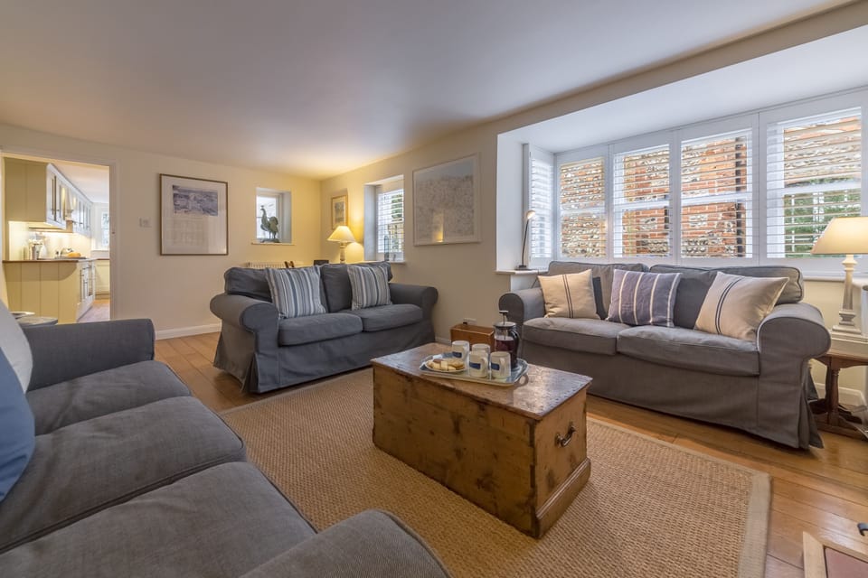 Ground floor: Sitting room