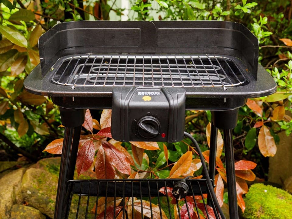 Electric grill