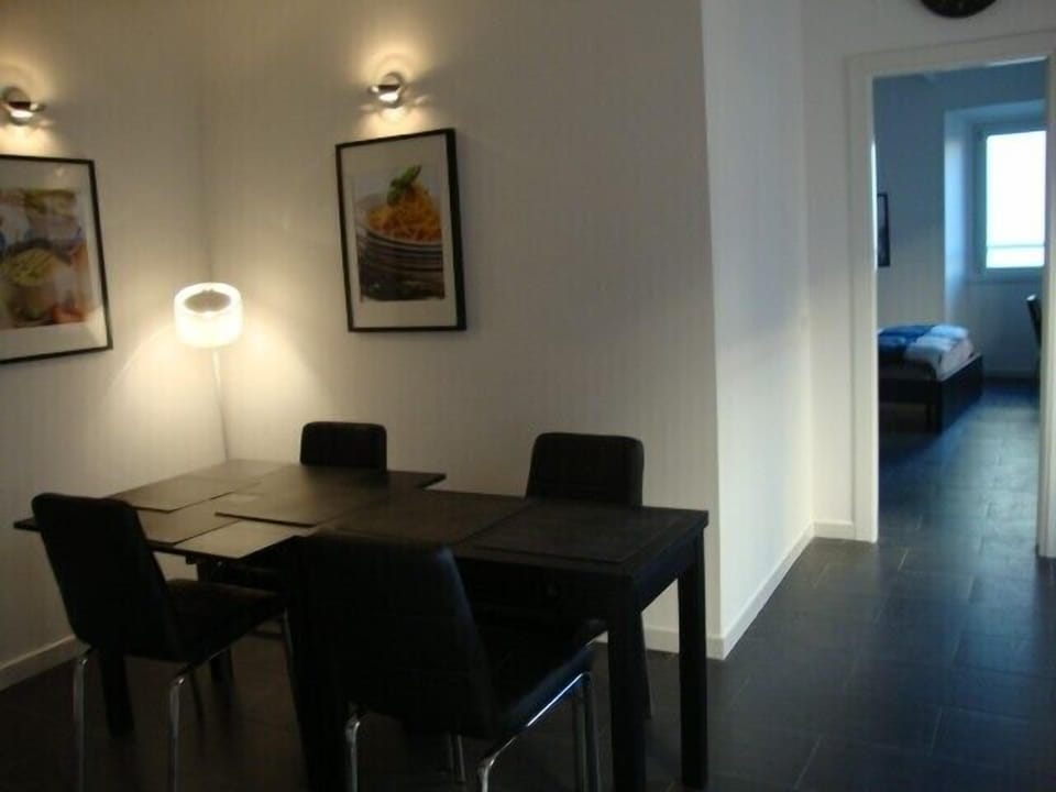 Living kitchen with view in to the bedroom