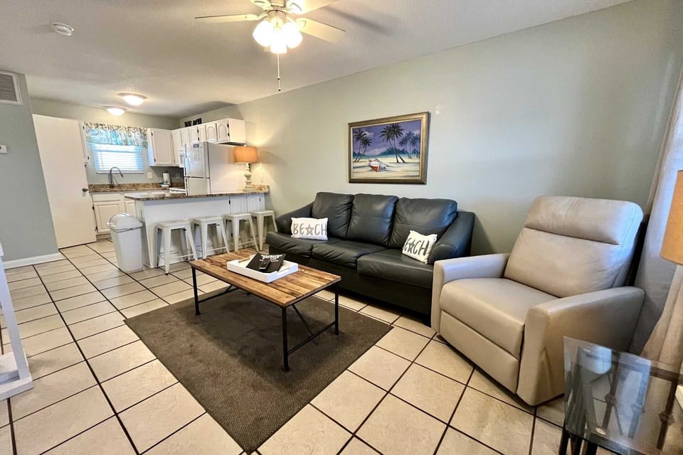 Welcome to Sunrise Village 212!
