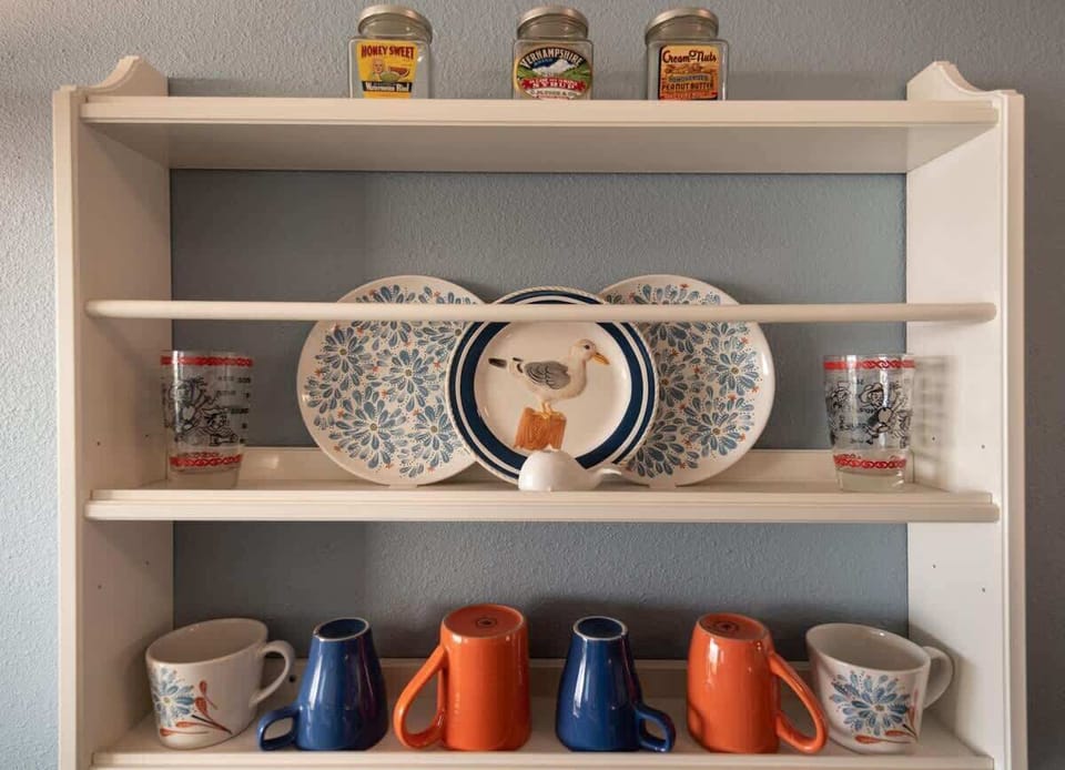 Plates, bowls, mugs–we've got everything you need right here