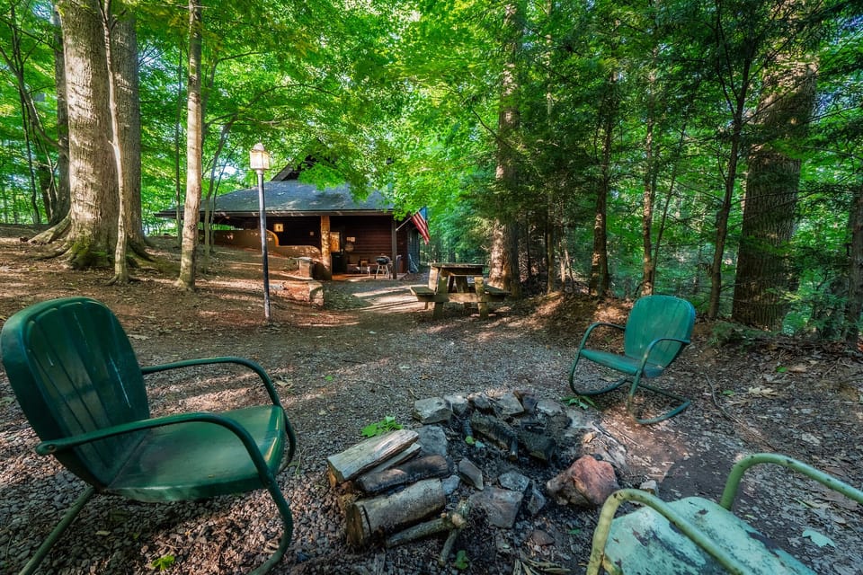 Cabin 8 with fire pit