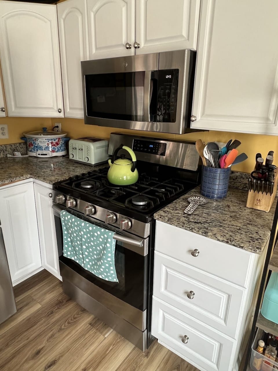 Kitchen area