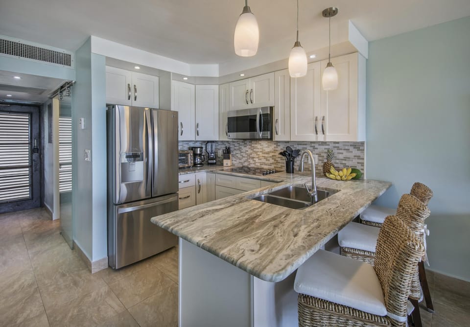 Modern Kitchen Fully Stocked