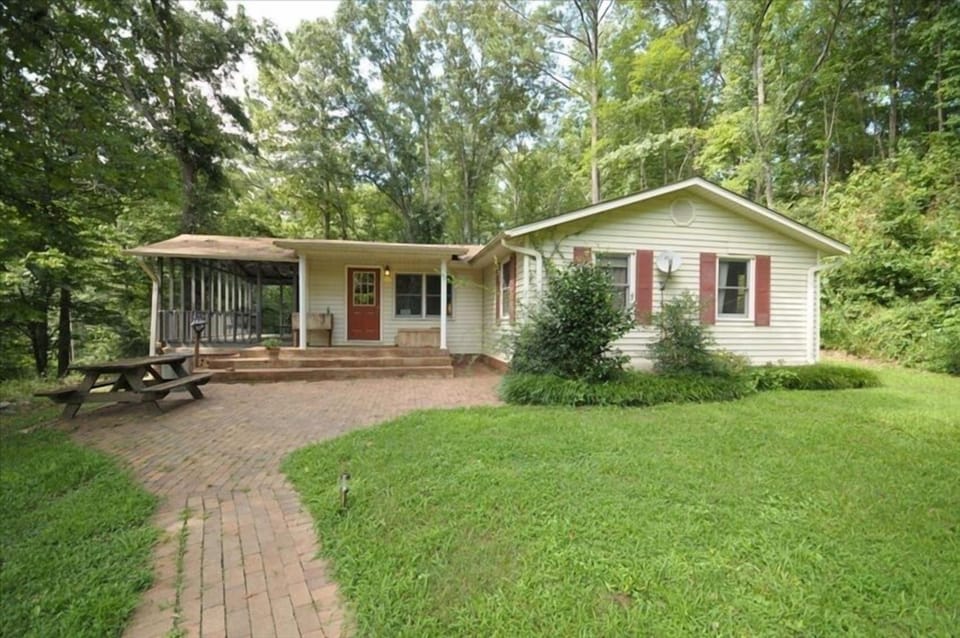 a front view of the cabin taken by a wonderful guest!