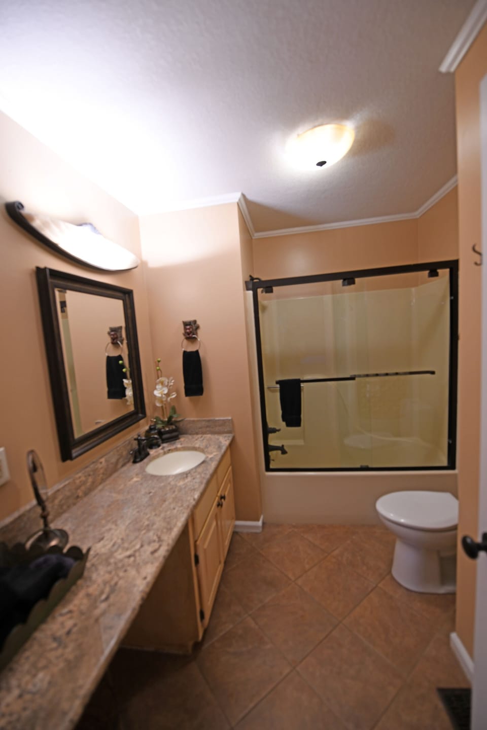 Suite Bath 2

