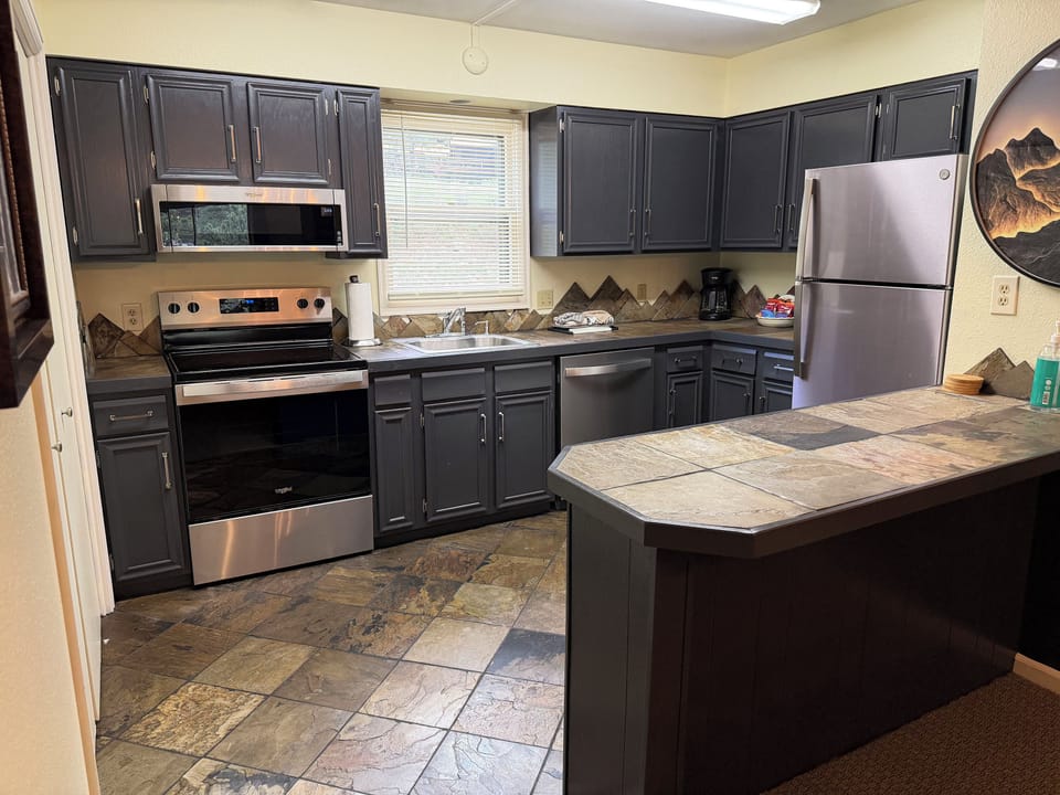 Full Kitchen