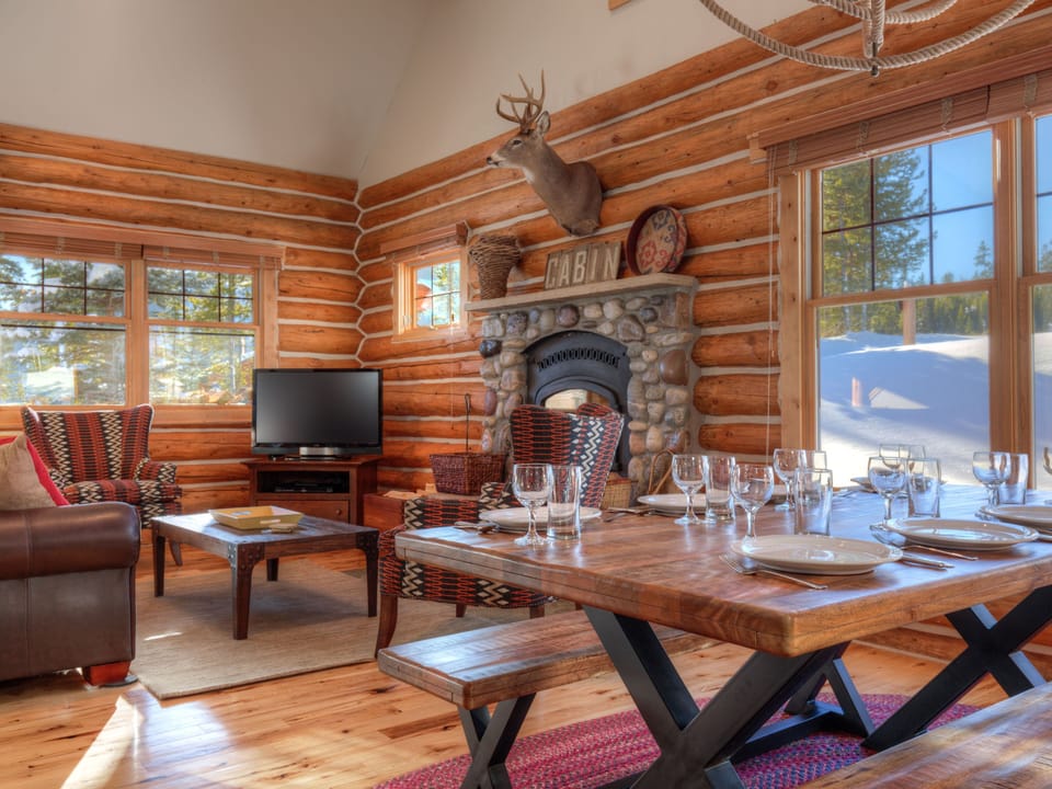 Powder Ridge Moose Ridge 5, Dining, 2