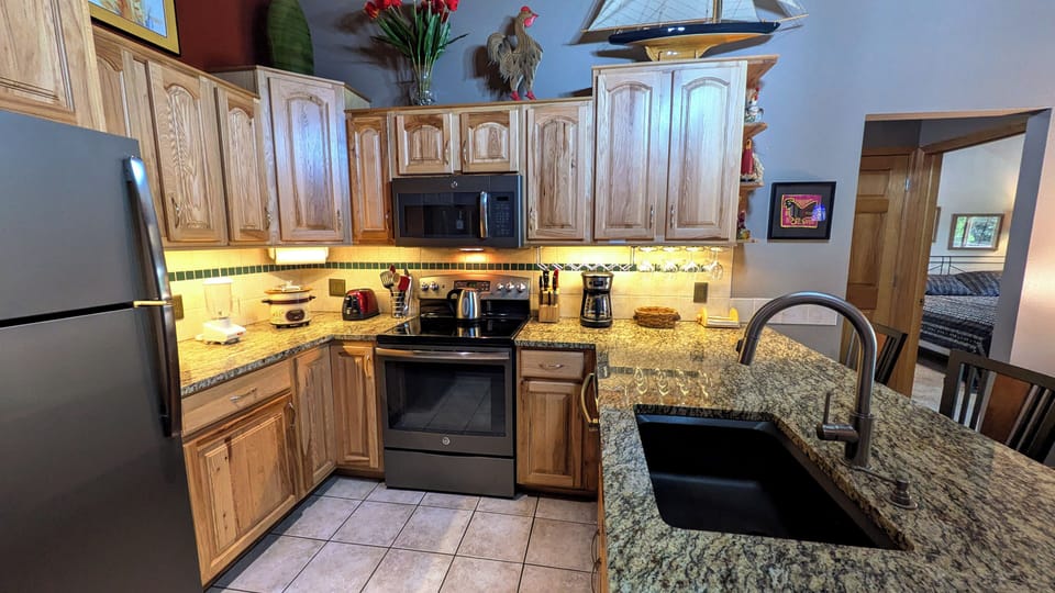 Beaver Creek West Condo M-4 kitchen 