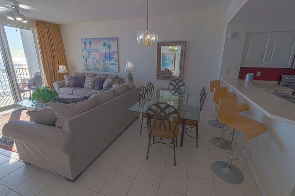 Living/Dining/Bar 1 Part 1