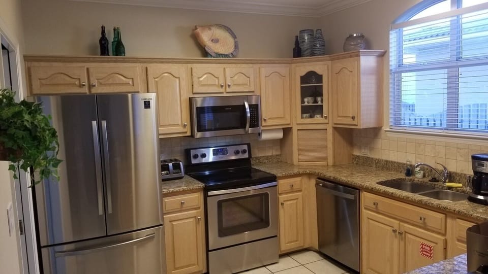 New refrigerator and dishwasher 11/2020
