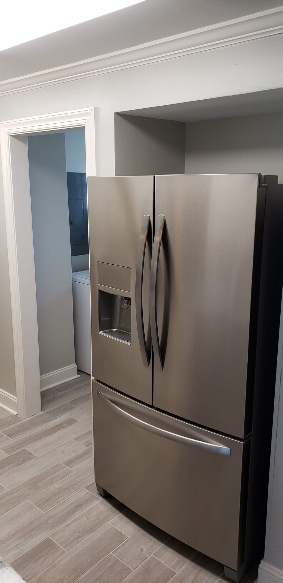 Brand New Large 28 Cubic ft Stainless Refrigerator