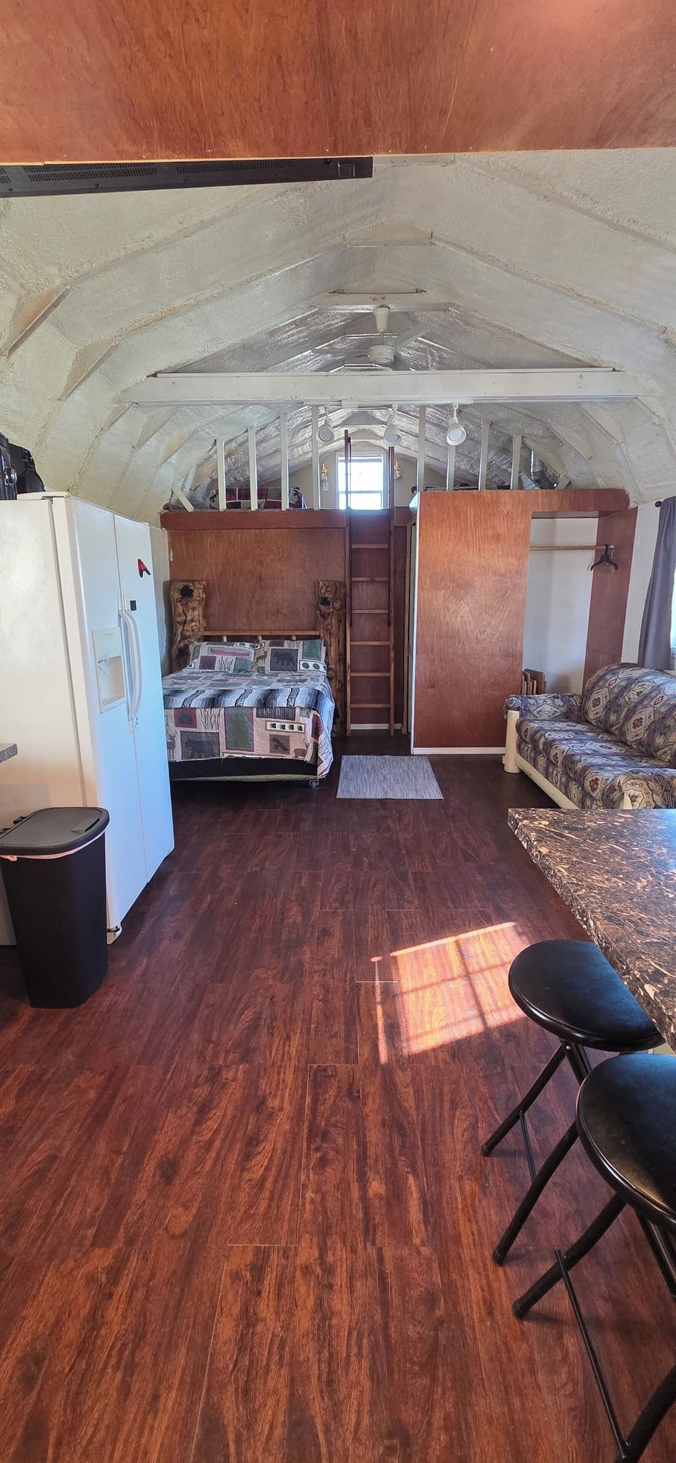 Queen bed with pull out couch