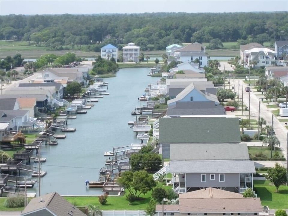 Beautiful Inlet and golf course view  from front door and two front bedrooms
