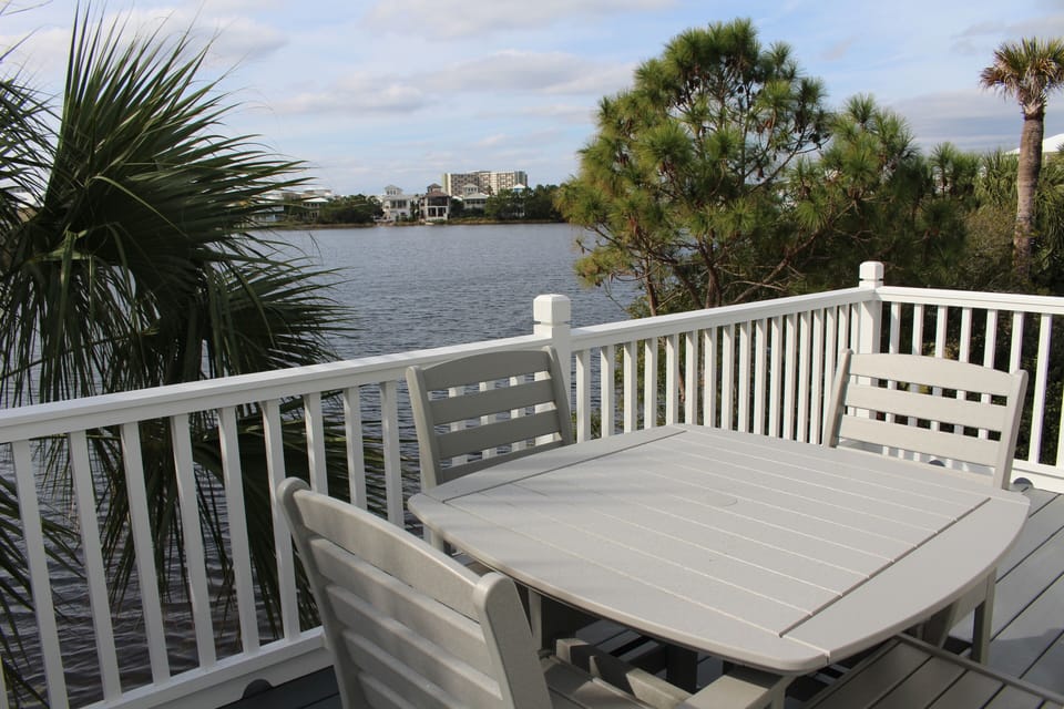 Relaxing on the balcony overlooking Carillon Lake.