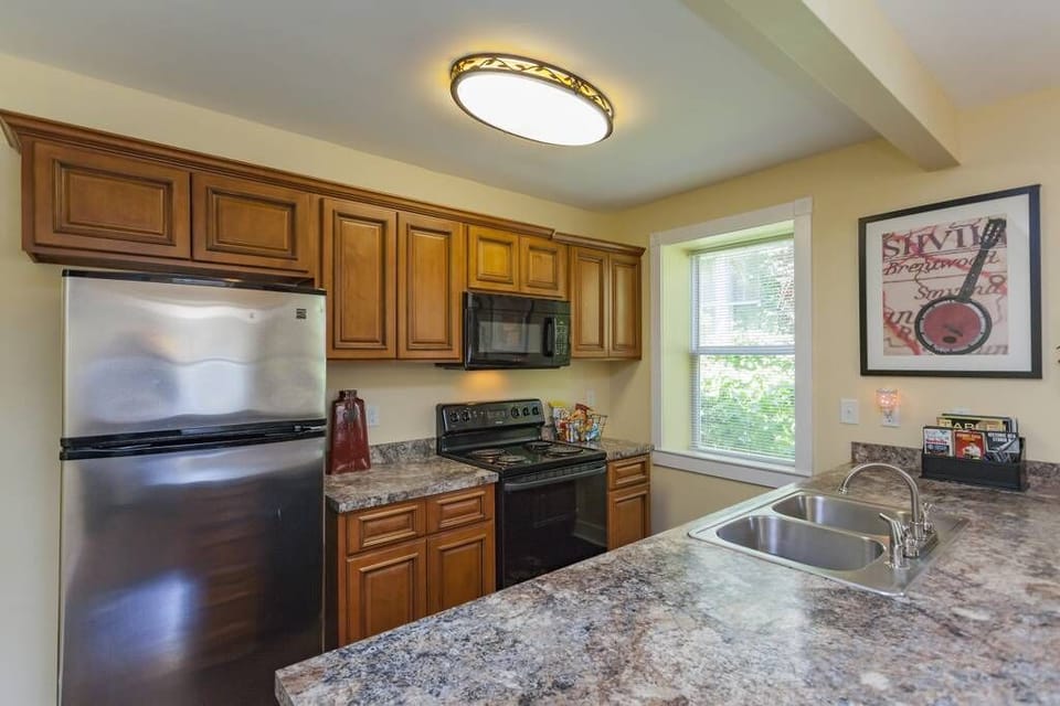 Downstairs kitchen