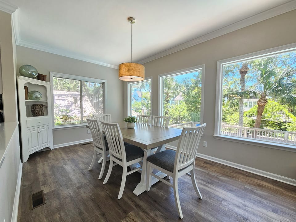 Additional Dining Table with Seating for Six at 3 Wanderer Lane