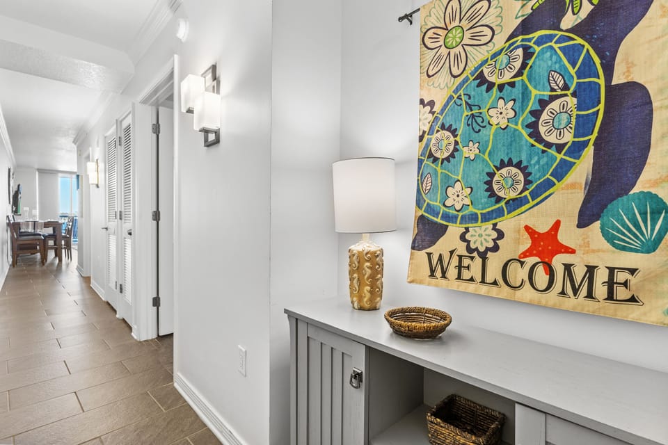 Sandpiper 605 Entryway