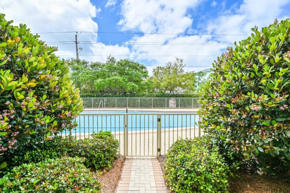 Pool Right off the Outside Porch!