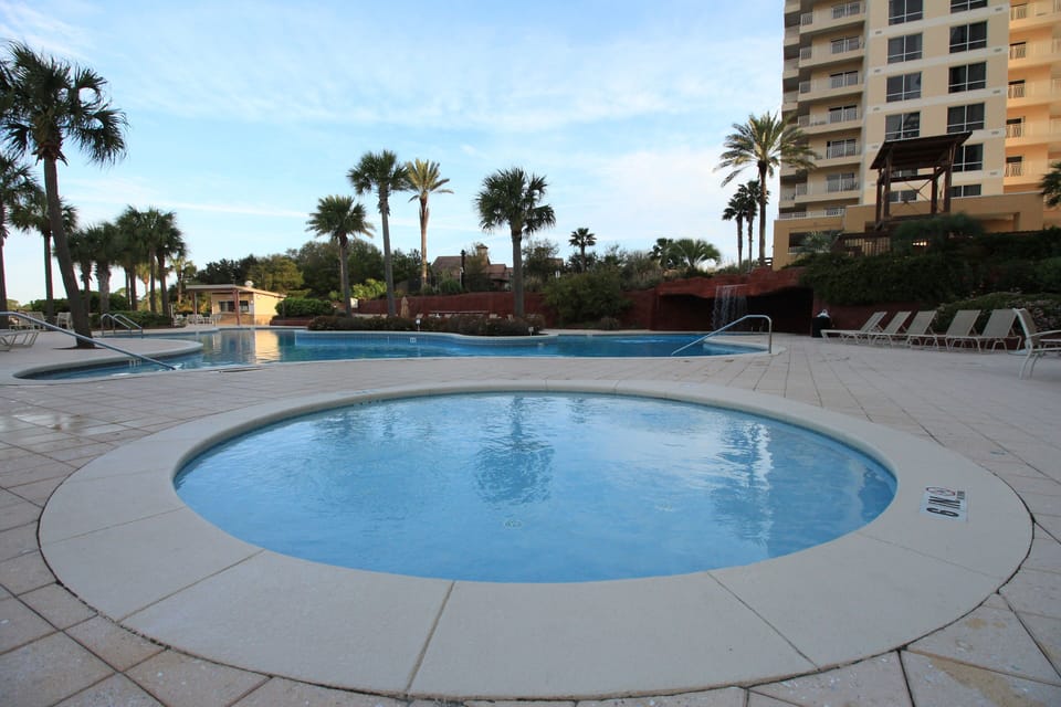 Separate kiddie pool