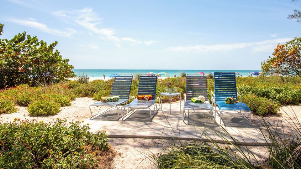 Gulf front loungers for quiet afternoon naps