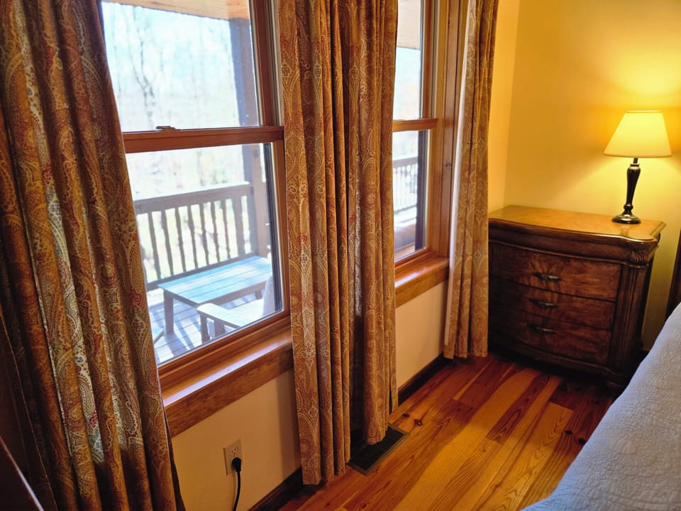 Main level queen bedroom