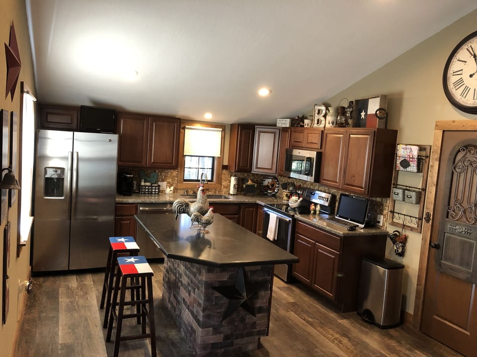 Kitchen with Granite CT