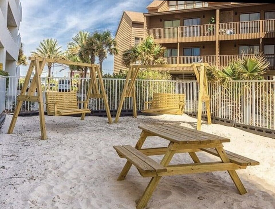 Grilling/Picnic area