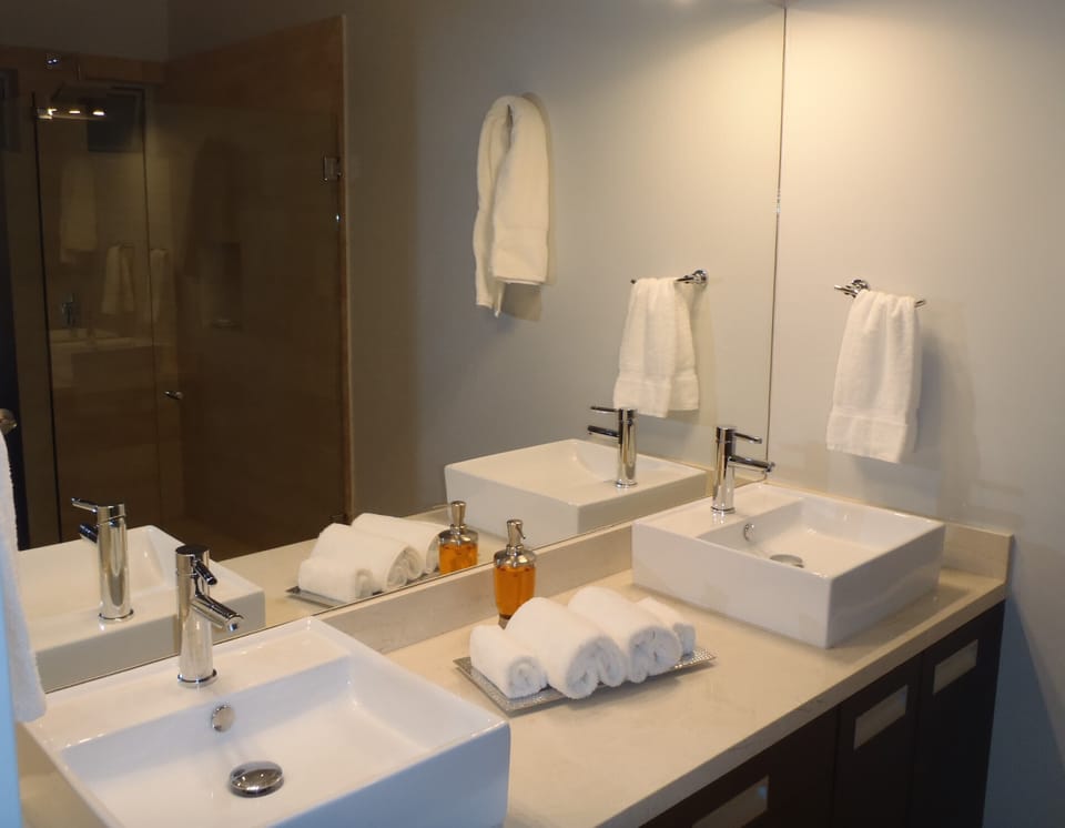 Dual marble sinks in the master bathroom