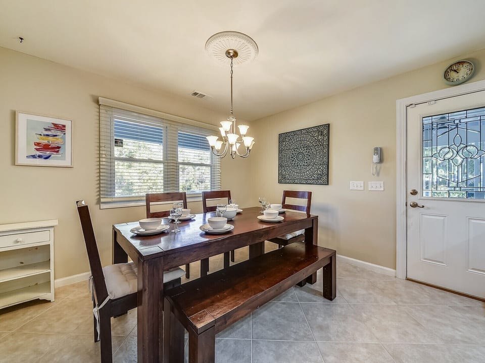 Dining Table at 46 Lagoon Road