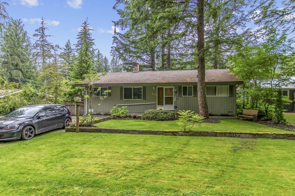 Front of cottage
