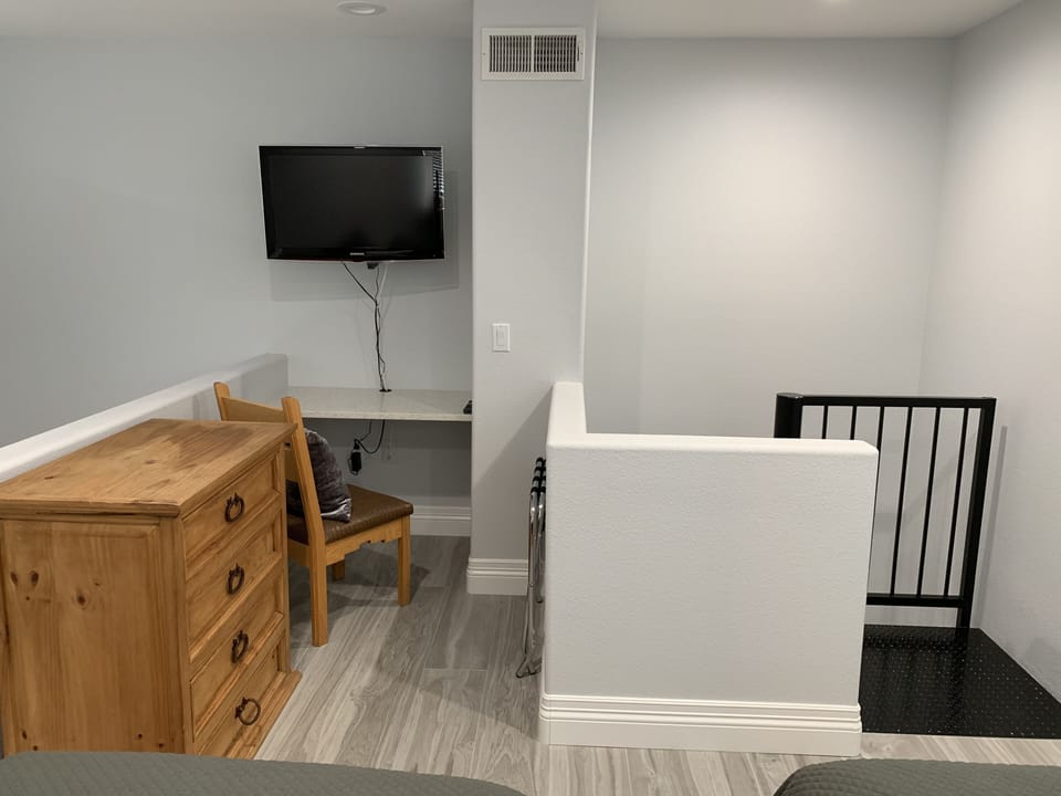 Loft bedroom picture 