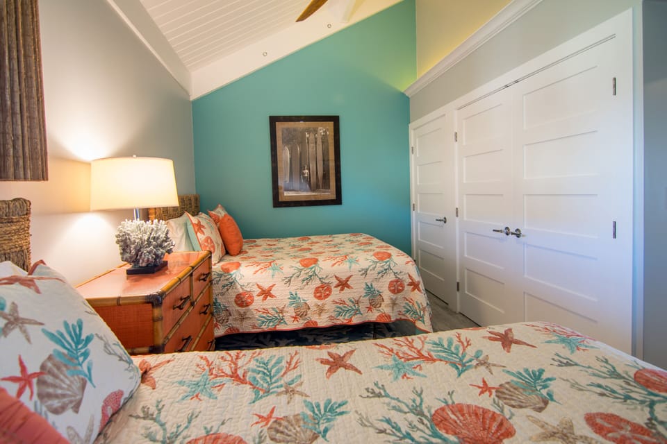 Third Bedroom provides 2 Queen beds.