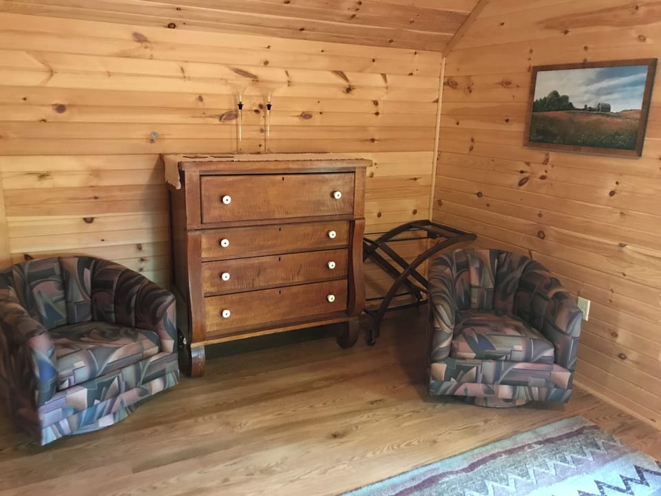 Sitting area for master bedroom
